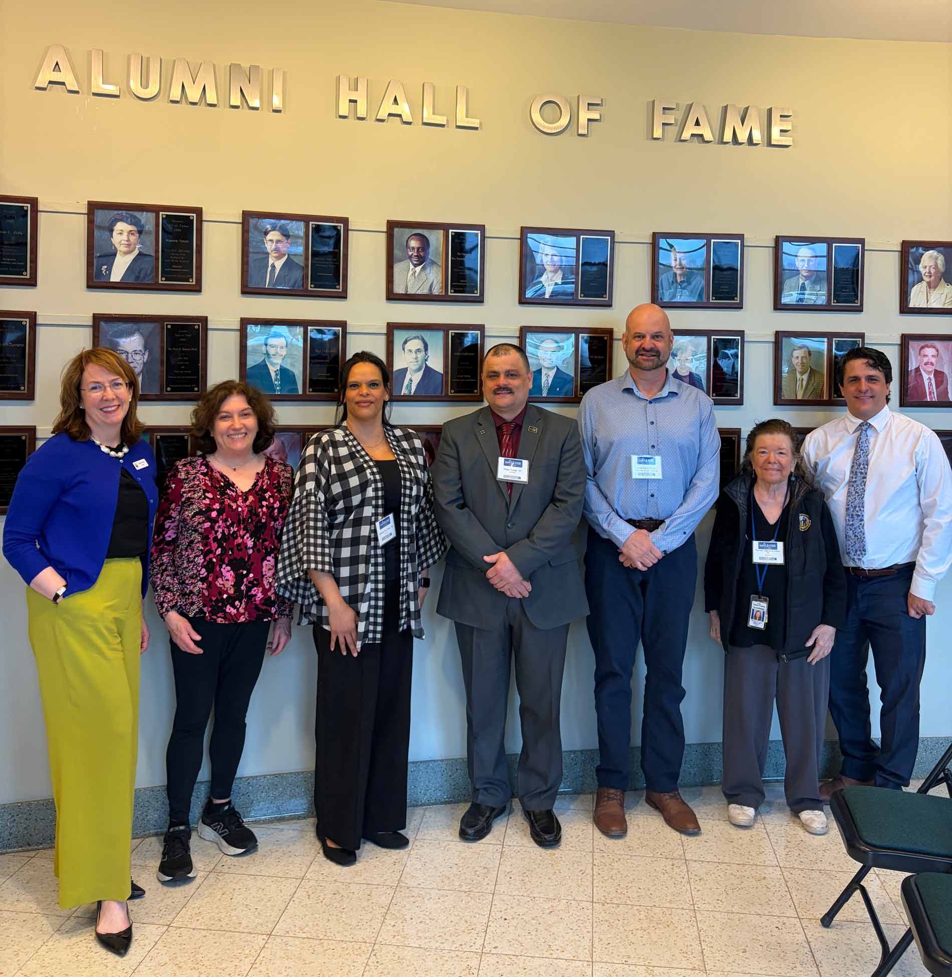 group portrait of Alumni Hall of Fame receipients